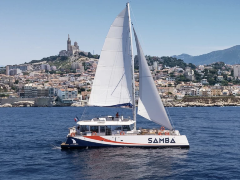 Huur een Lagoon Lagoon 630 Motor Yacht in Marseille