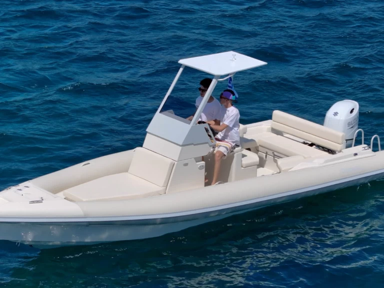 Huur een Oceanic A7 in Platys Gyalós