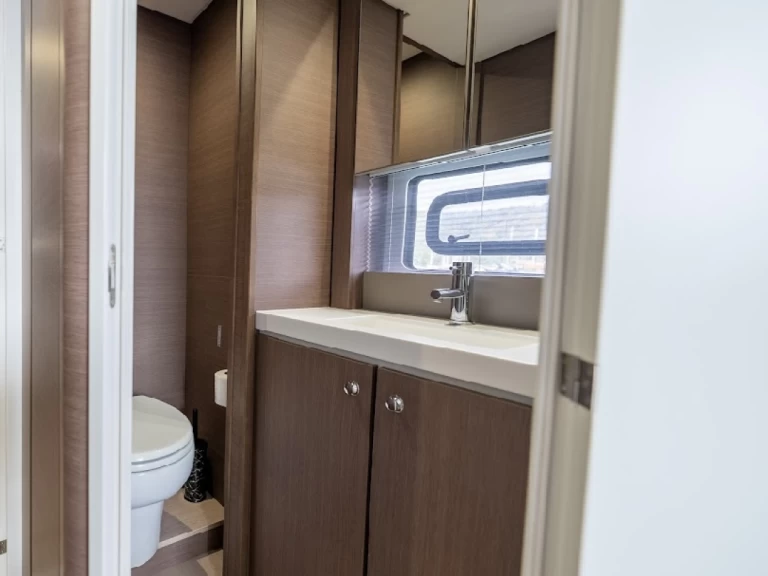 Huur een Bali Bali 4.8 in Havana