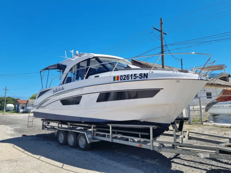 Bootverhuur Pula goedkoop Antares 9