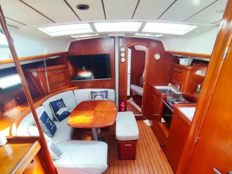 Verhuur Zeilboot Bénéteau met vaarbewijs