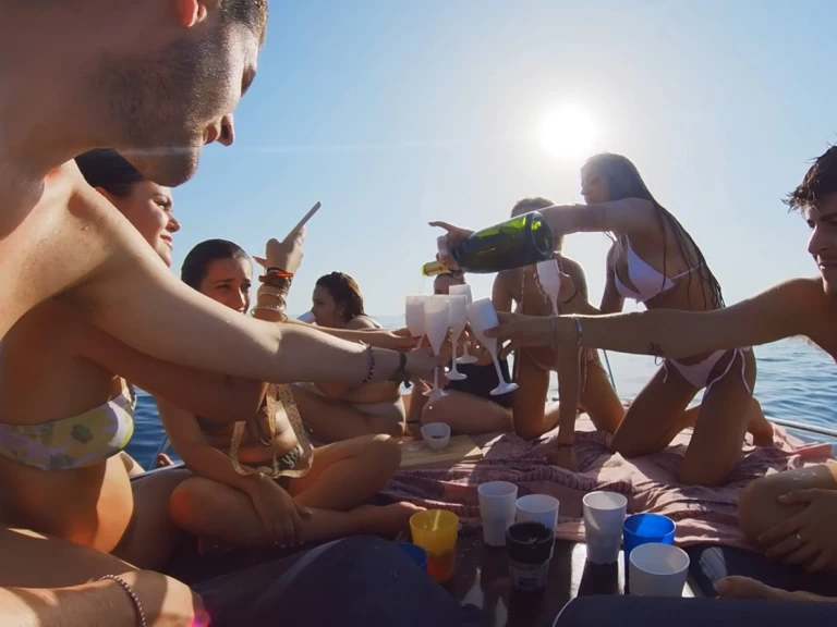 Motorboot te huur in Fuengirola voor de beste prijs