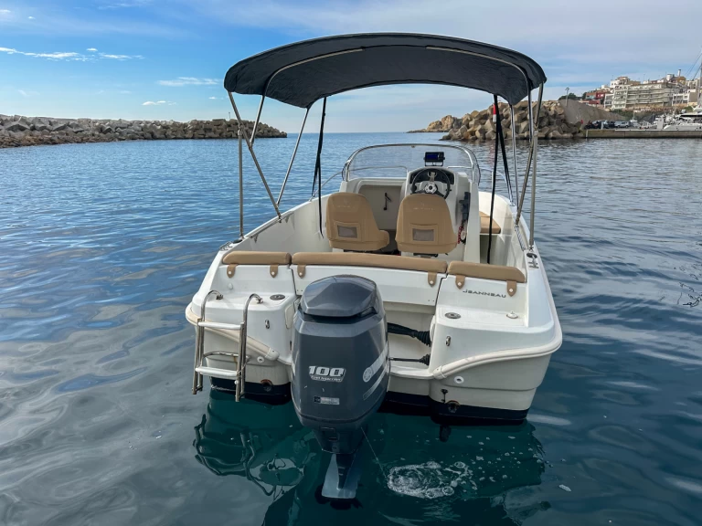 Huur een Jeanneau Cap Camarat 5.5 CC in Palamós