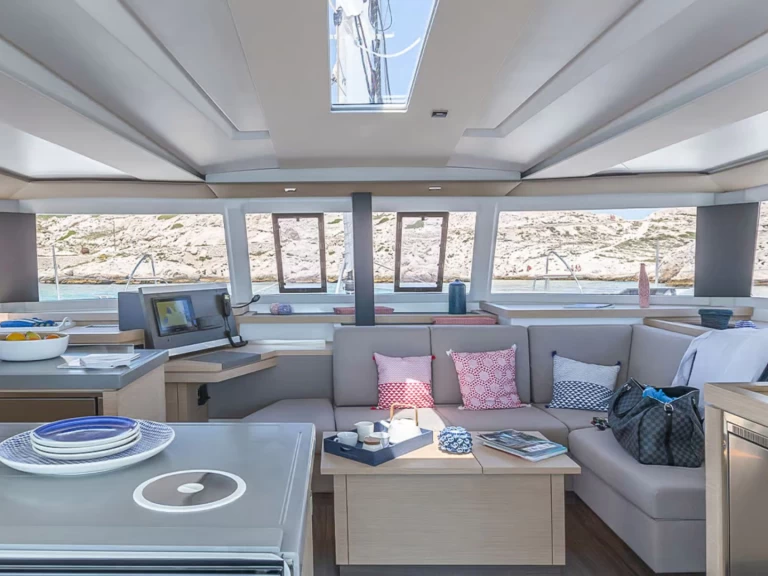Huur Catamaran met of zonder schipper Fountaine Pajot in Palermo