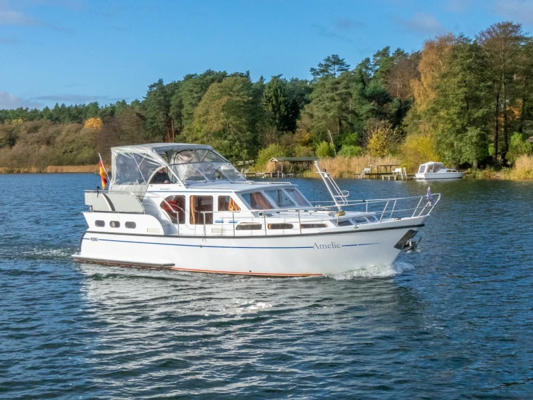 Huur Woonboot met of zonder schipper Pedro in Röbel
