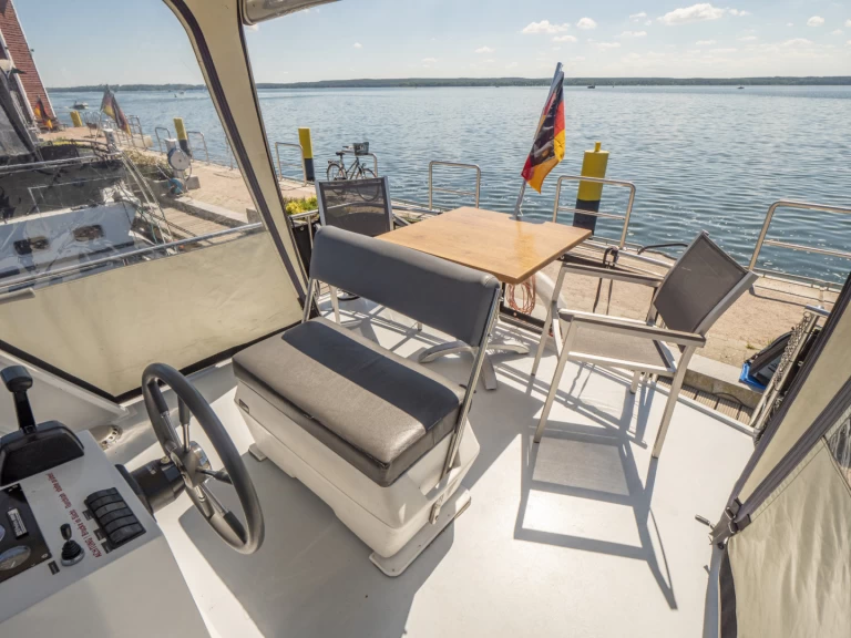 Verhuur Woonboot in Röbel - Pedro Skiron Typ 3