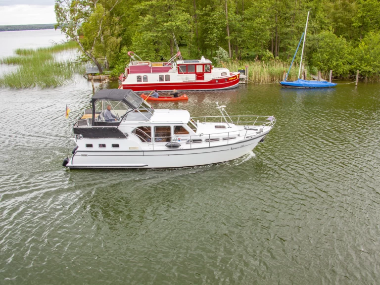 Woonboot te huur in Röbel voor de beste prijs