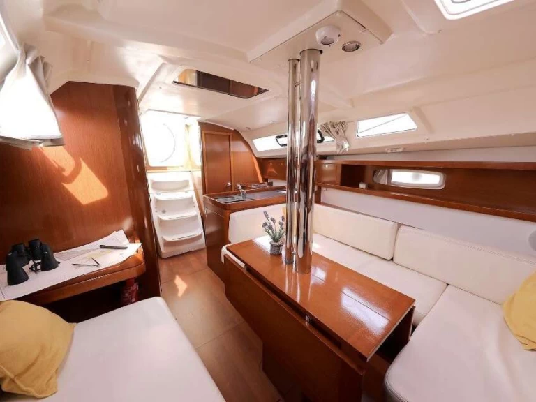 Bootverhuur Bénéteau Oceanis 34 in Arzon via SamBoat