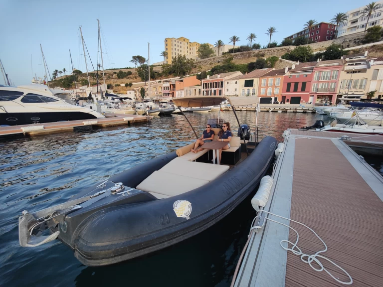 Huur RIB met of zonder schipper Maestrale in Mahón