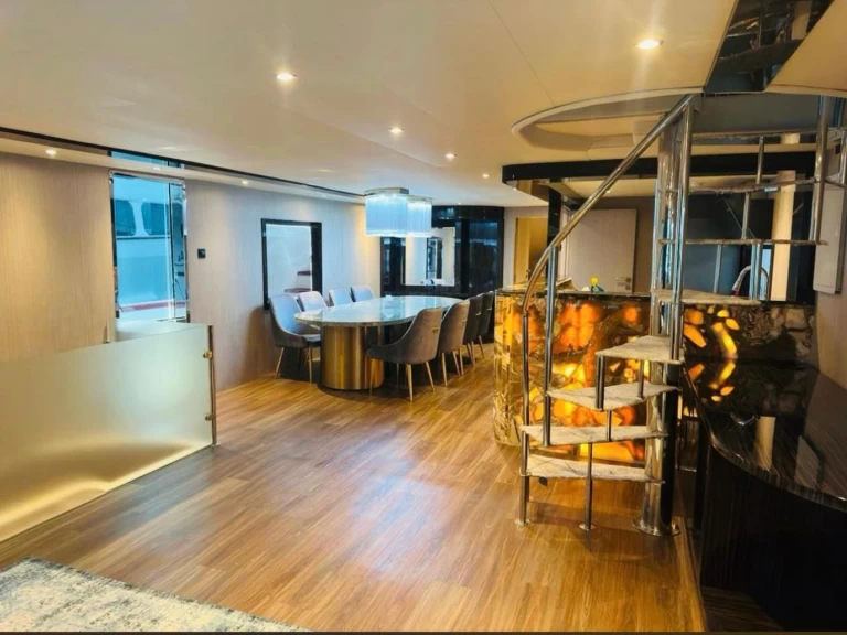 AK 145 feet  te huur van particulier of professional in Dubai Marina