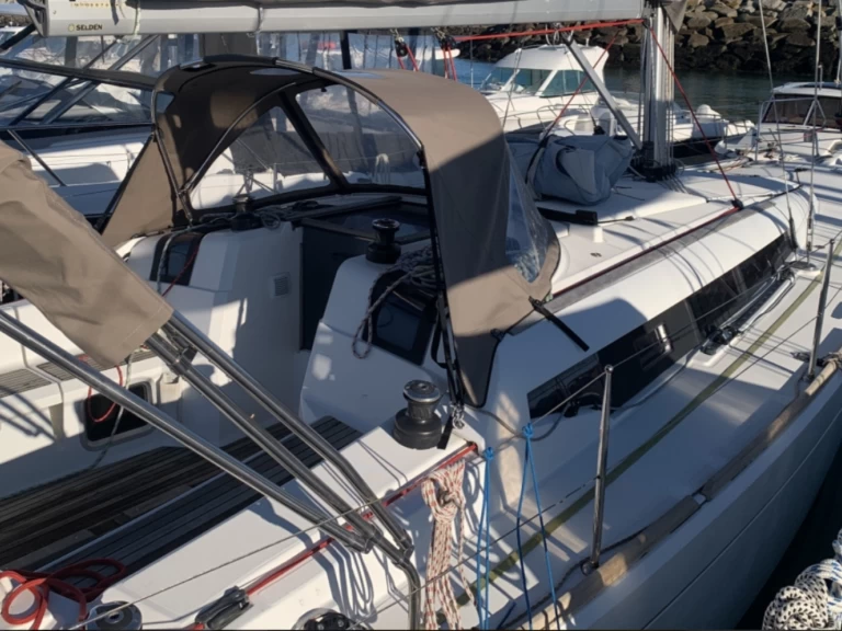 Bootverhuur La Rochelle goedkoop Sun Odyssey 379 Dl