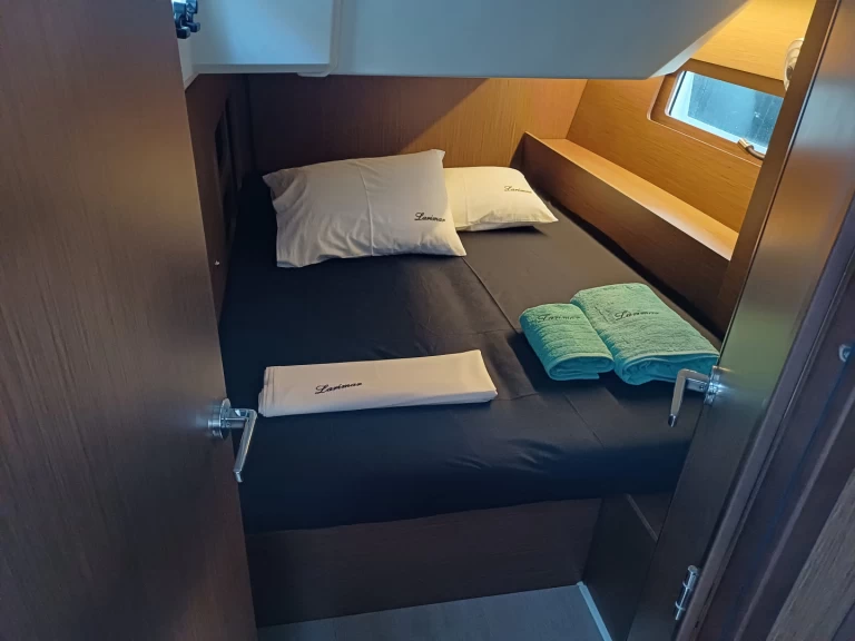 Huur een Bénéteau Oceanis 46.1 in Lefkáda