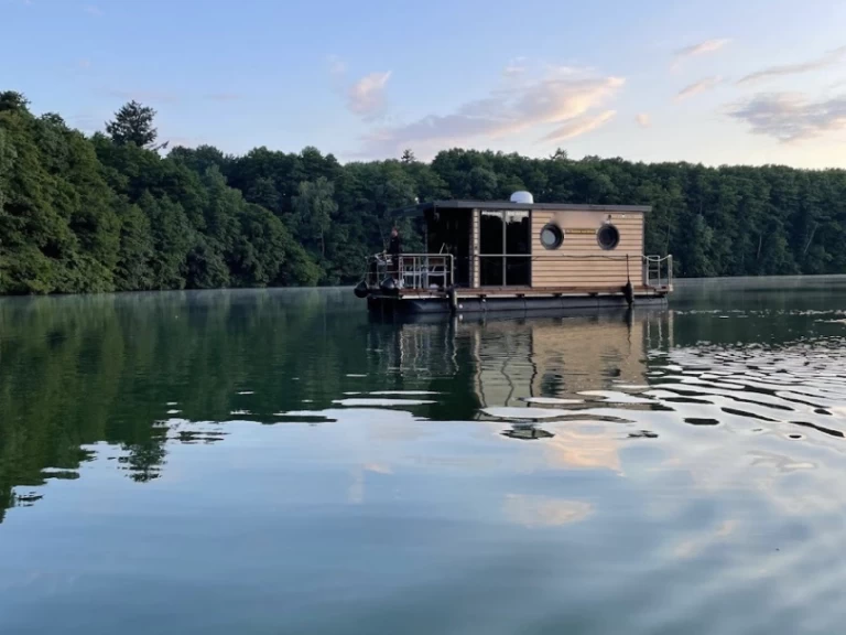 Bootverhuur Motoryachten La Mare Apart M in Wildau via SamBoat