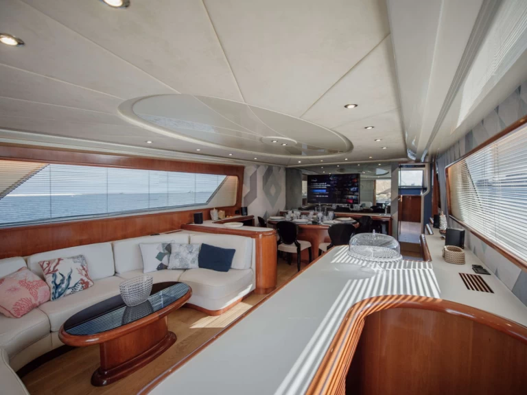 Verhuur Jacht Versilcraft met vaarbewijs