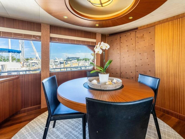 Bootverhuur CHEOY LEE JUS CHILL'N' in Fort Lauderdale via SamBoat