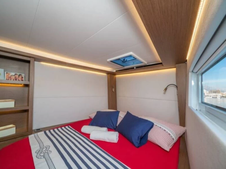 Verhuur Catamaran Lagoon met vaarbewijs