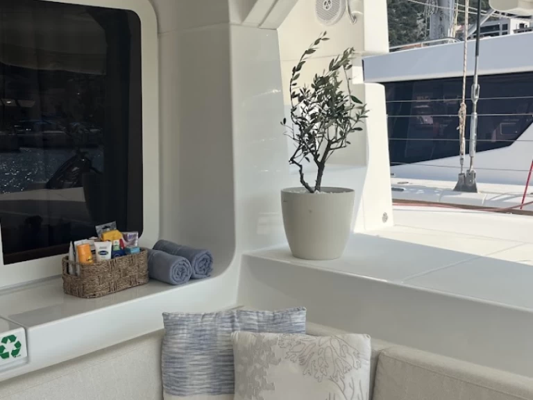 Bootverhuur Lagoon Lagoon 52 F in Marina (City) via SamBoat