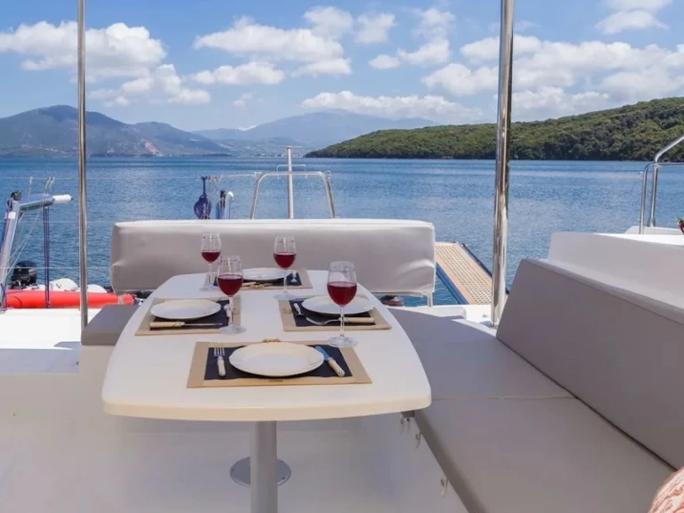 Catamaran te huur in Préveza voor de beste prijs