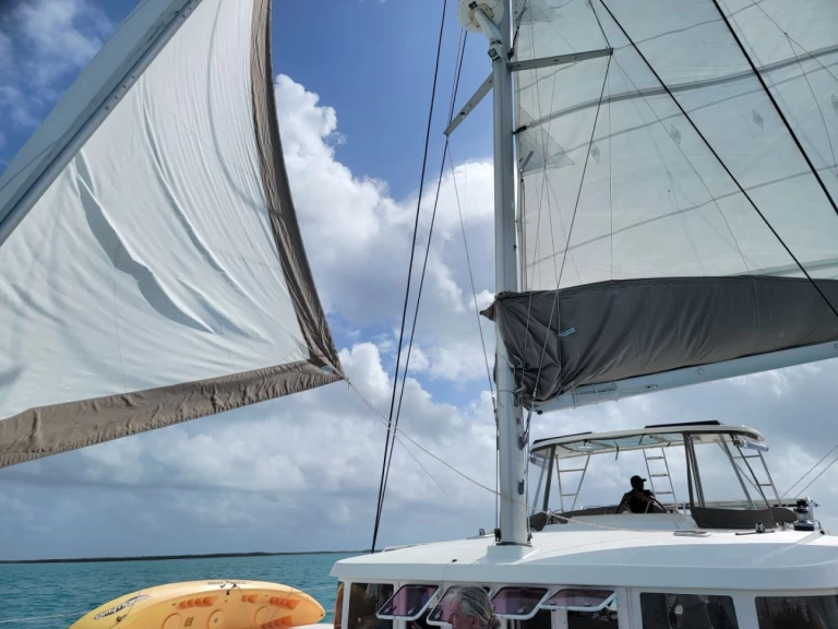 Huur een Fountaine Pajot Saba 50 in Belize-stad