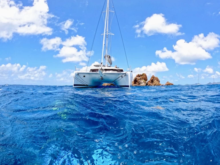 Verhuur Catamaran in Road Town - Fountaine Pajot Elba 45