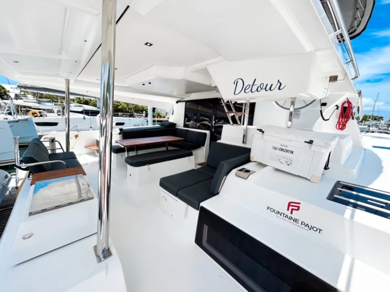 Verhuur Catamaran in Road Town - Fountaine Pajot Elba 45