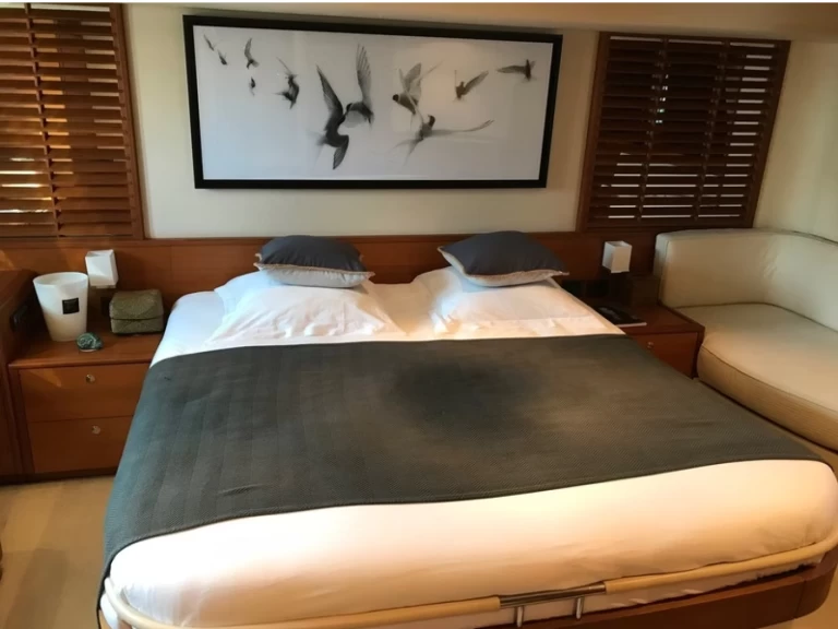 Bootverhuur Saint-Tropez goedkoop Guy Couach 2100 Open