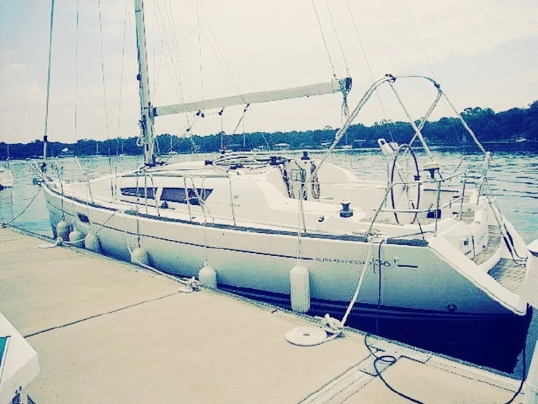 Huur een Jeanneau Sun Odyssey 36i in Korfoe