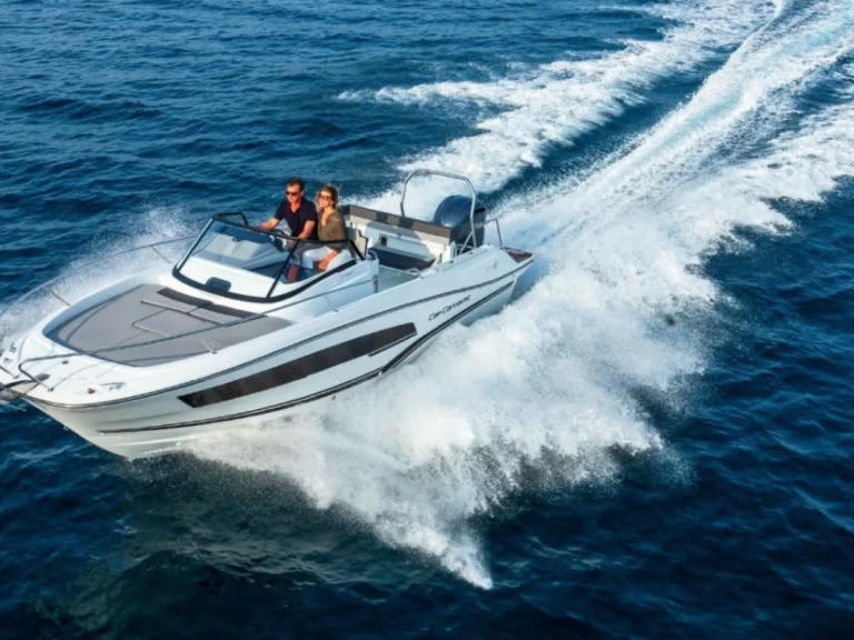 Jachthuur in Marina de Palamós - Jeanneau cap camarat 7.5wa - serie 3 via SamBoat