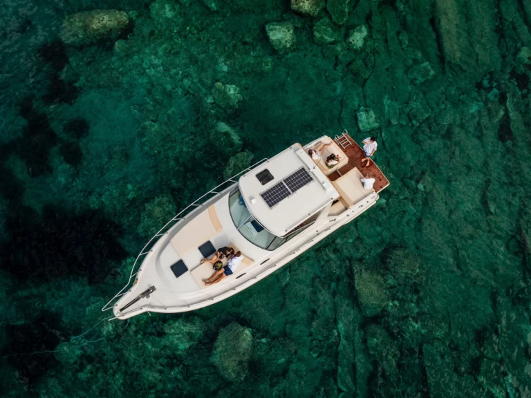 Bootverhuur Stamas Stamas 360 Express in Hvar via SamBoat