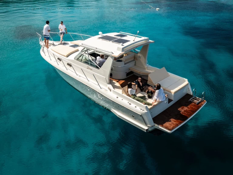 Huur een Stamas Stamas 360 Express in Hvar