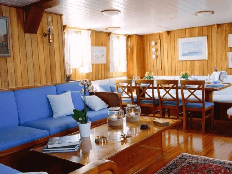 Camper & Nicholsons SIR WINSTON CHURCHILL te huur van particulier of professional in Griekenland