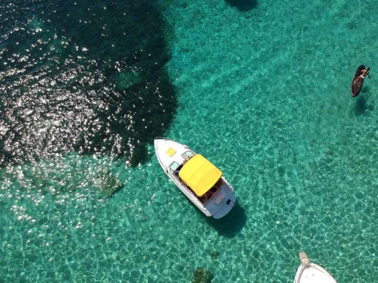 Motorboot te huur in Split voor de beste prijs