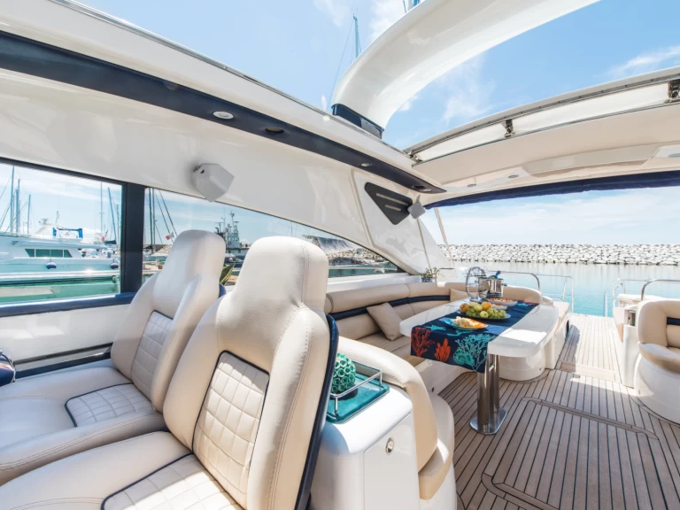 Huur een Princess Princess V65 in Positano