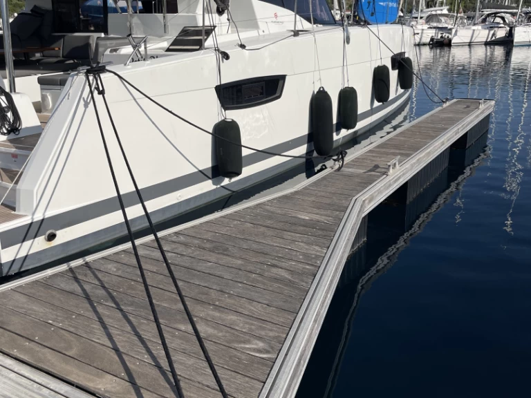 Verhuur Catamaran in Pula - Fountaine Pajot Elba 45