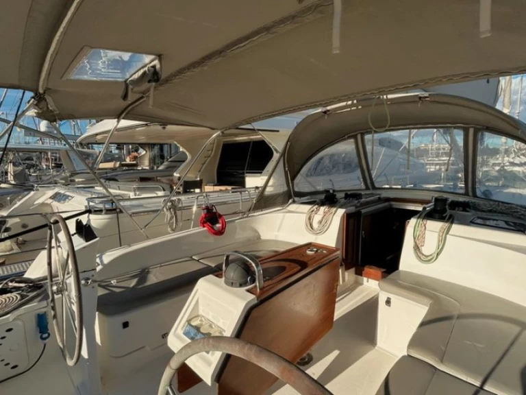 Huur een Bavaria Cruiser 51 in Álimos