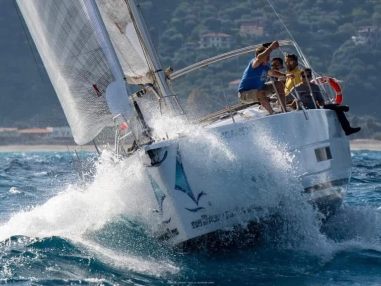 Huur een Dufour Dufour 390 in Furnari