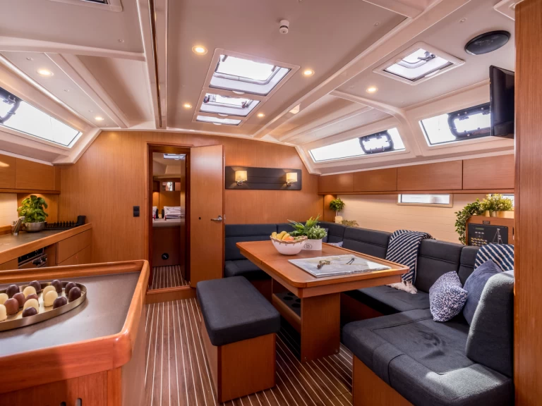 Huur een Bavaria Cruiser 46 in Split