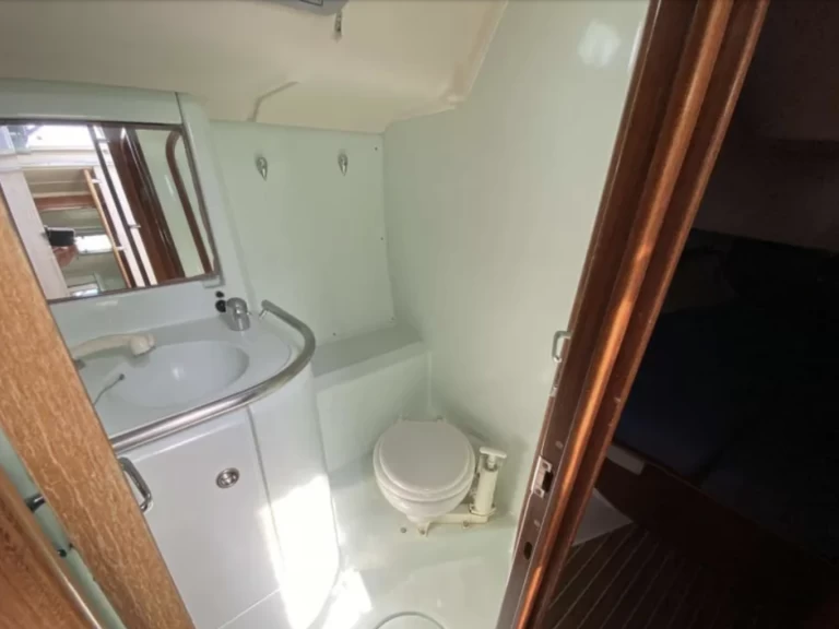 Bootverhuur Marseille goedkoop Oceanis 440