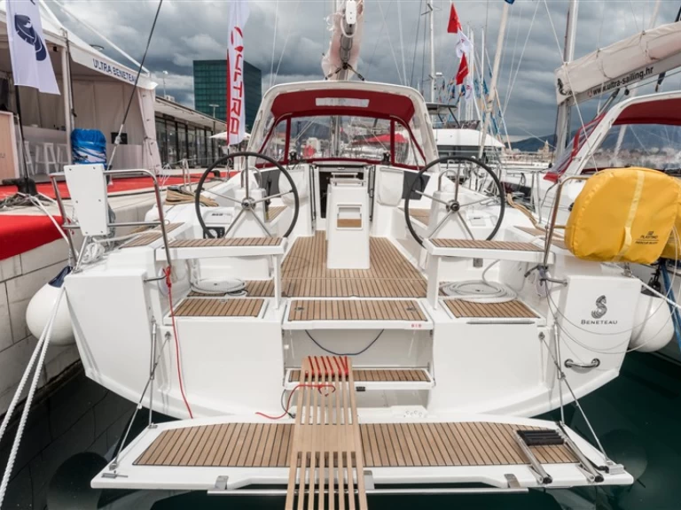 Verhuur Zeilboot in Split - Bénéteau Oceanis 38.1