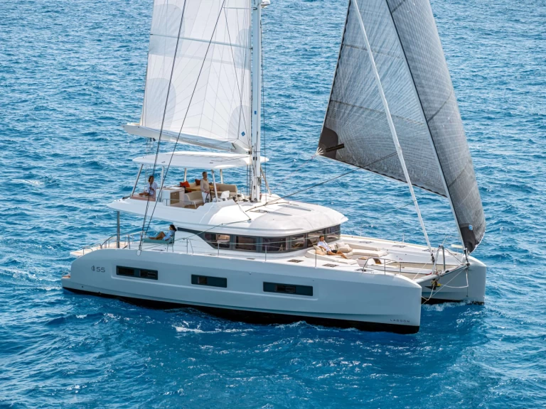 Verhuur Jacht Lagoon met vaarbewijs