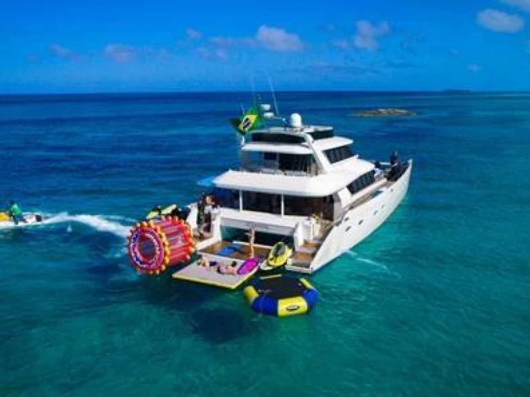 Huur een Sun Boats ATLANTIS II in Nassau