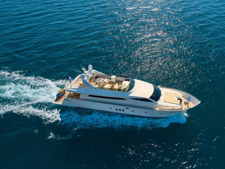 Bootverhuur Canados International Srl. Canados 86 in Baška Voda via SamBoat