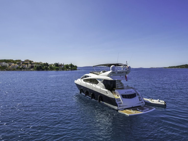 Jachthuur in Trogir - Sunseeker Sunseeker Manhattan 63 via SamBoat