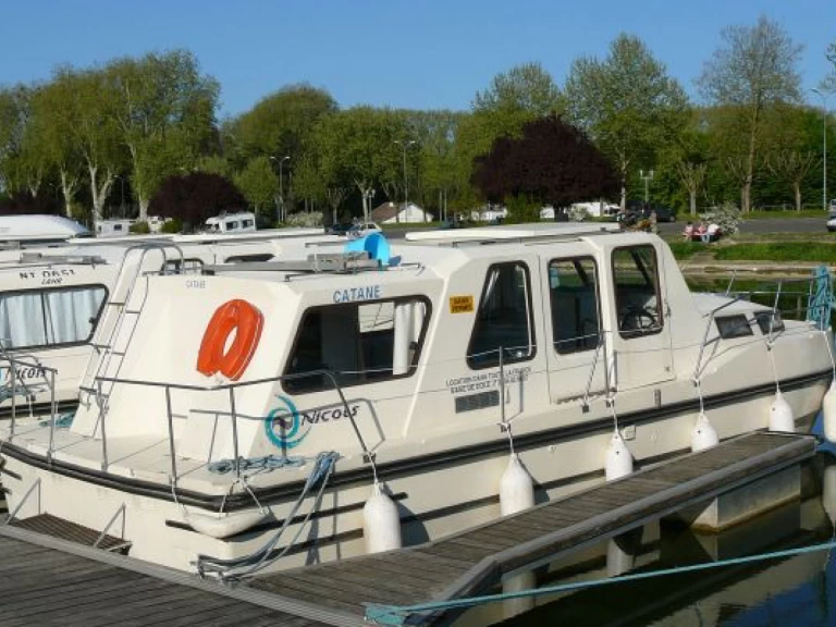 Verhuur Woonboot Riviera met vaarbewijs