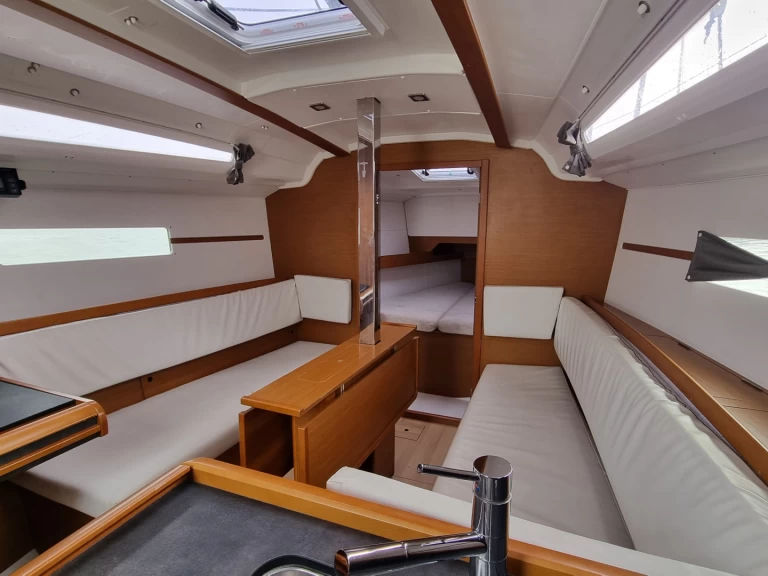 Verhuur Zeilboot in Gdańsk - Jeanneau Sun Odyssey 349