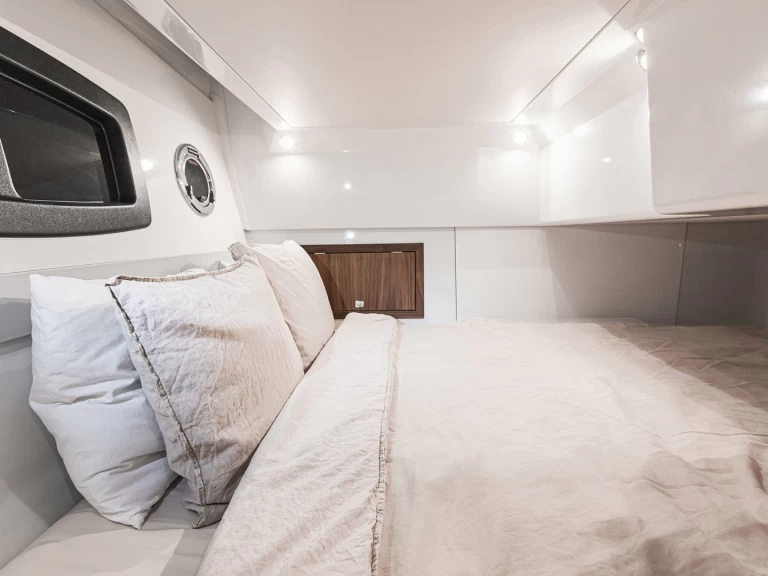 Bootverhuur Trogir goedkoop Grandezza 34 OC