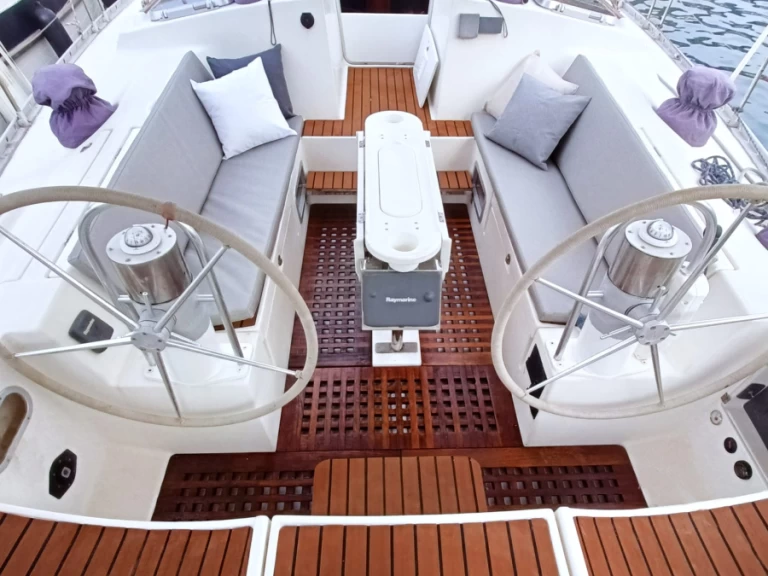 Verhuur Zeilboot in Port de Blanes - Bénéteau Oceanis 500