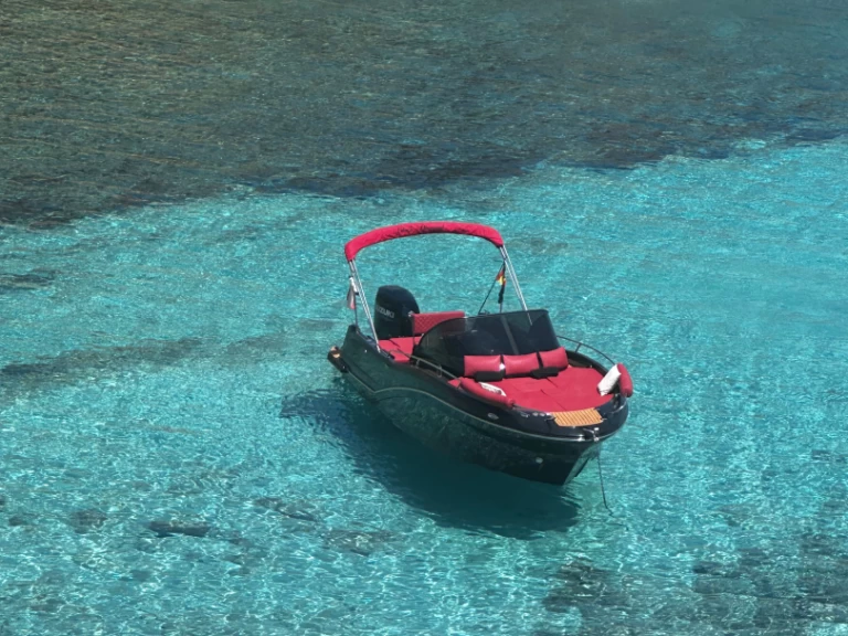 Bootverhuur black boats black ruby in San Antonio Port via SamBoat