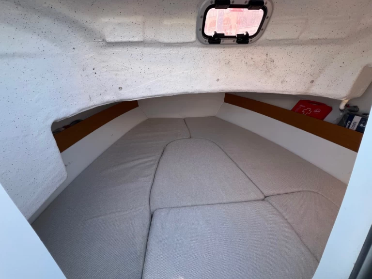 Jeanneau Cap Camarat 5.5 WA Serie 2 te huur van particulier of professional in Hyères