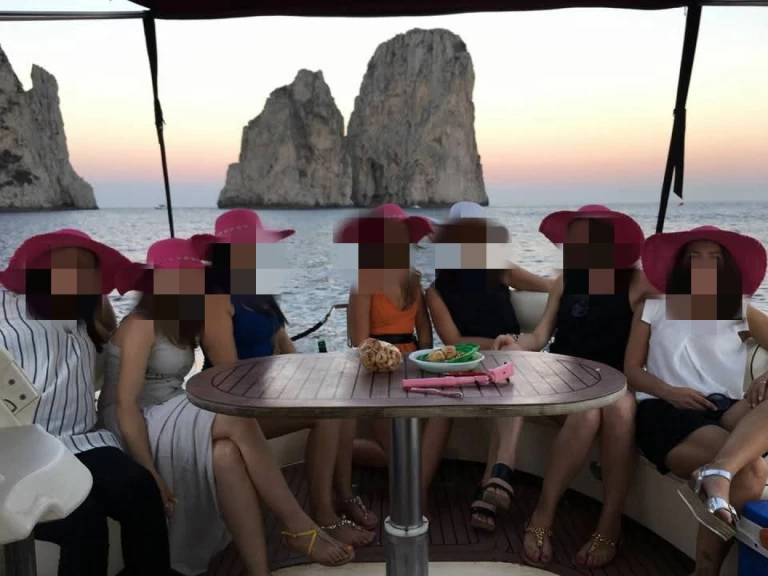 Bootverhuur Napels goedkoop Gozzo napoletano veloce 